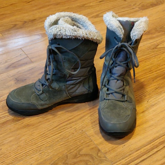 Columbia Shoes - EUC Columbia winter boots